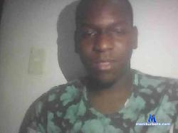 negroloo bongacams live cam performer profile