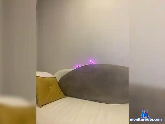 squirtbombb bongacams performer couple male female