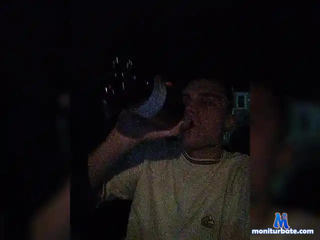LuxTommy bongacams performer male