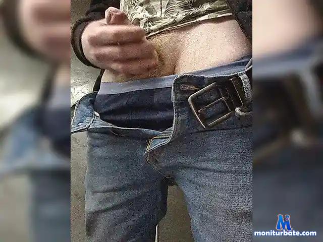 YuongStrong bongacams performer male