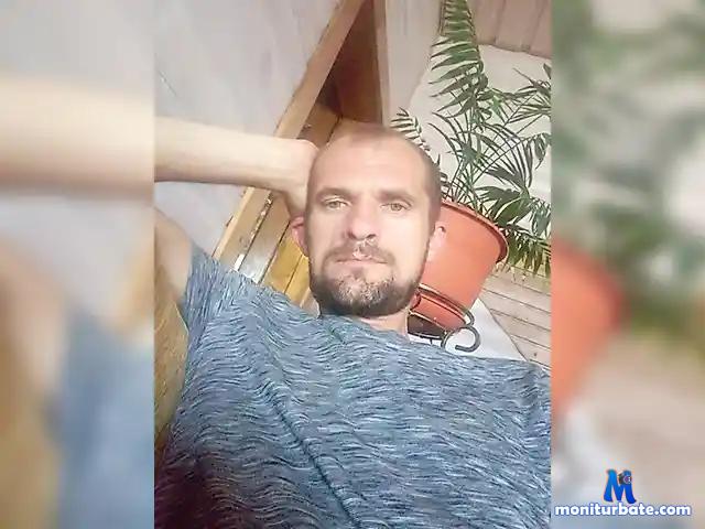 Roni1211 bongacams performer male