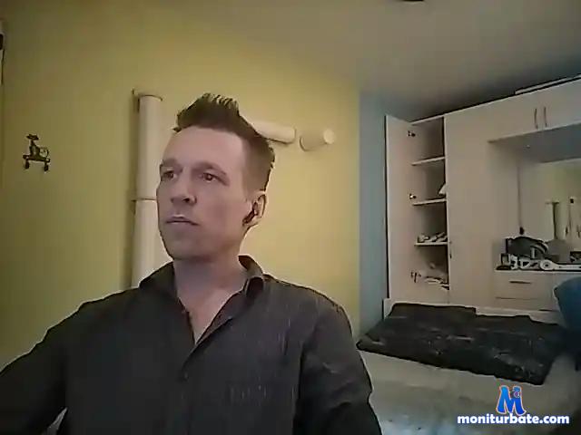forestpunks bongacams performer male