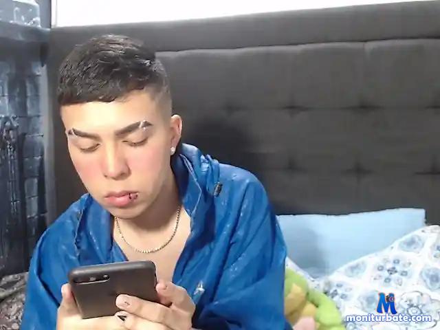 dylan-211 bongacams performer male