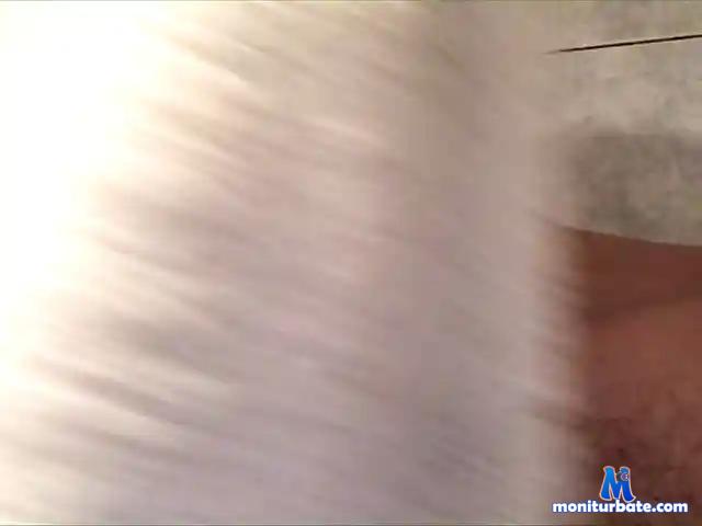 TikoSezy bongacams performer male