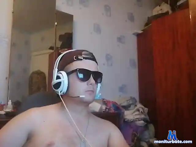AleksT1 bongacams performer male