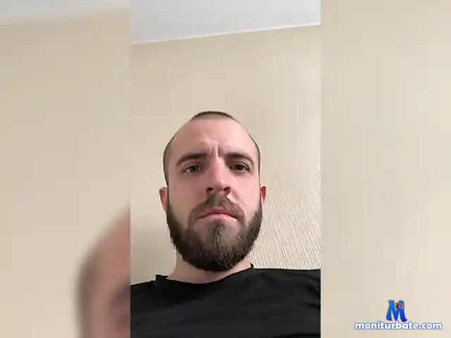 GoldenHat bongacams performer male