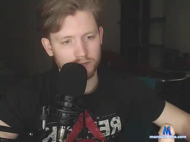 ArchyKaraCum bongacams performer male