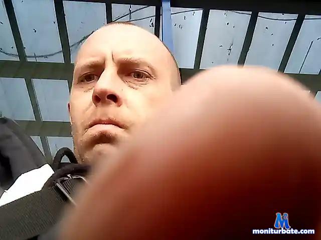 Maxbelov581 bongacams performer male
