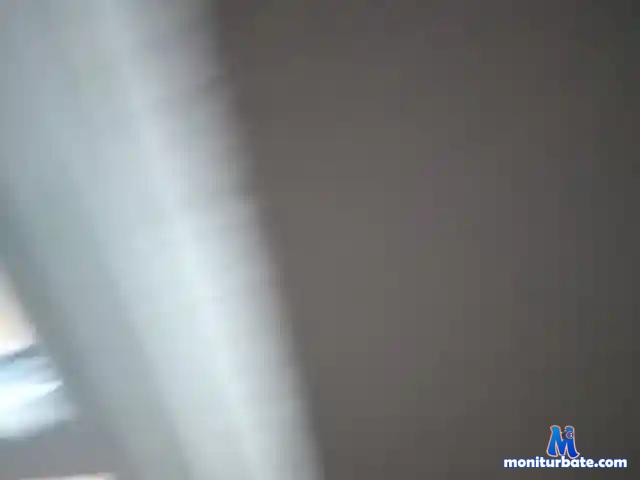 SKVO3NOY bongacams performer male