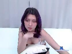 Re-Nessy bongacams live cam performer profile