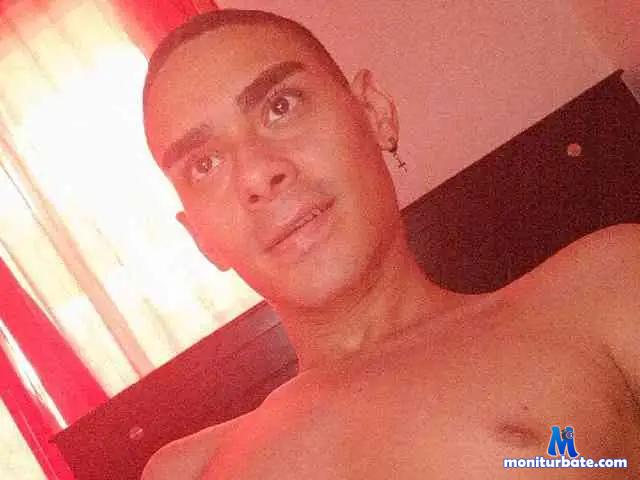 jjose18 bongacams performer male