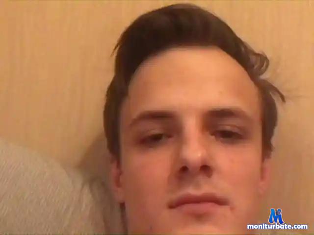 Esdease bongacams performer male