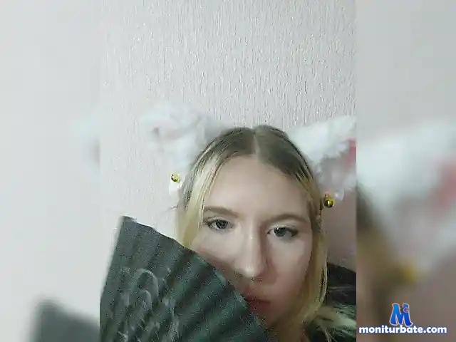 Yooni bongacams performer female
