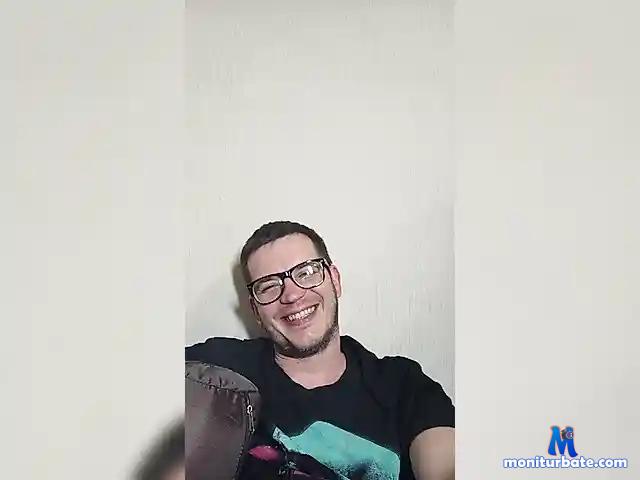 BruceNavyx bongacams performer male