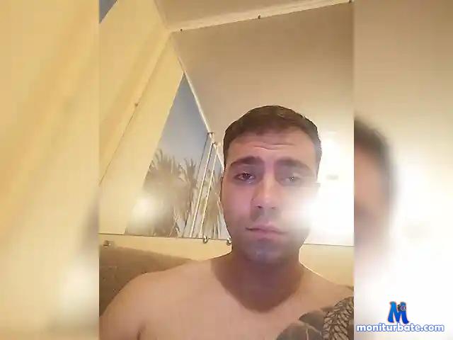 RobertLi bongacams performer male