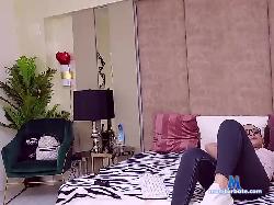 AlishaPacari bongacams live cam performer profile
