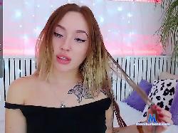 christinaww bongacams live cam performer profile