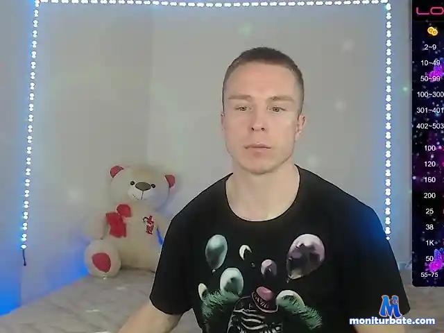 DenPovar bongacams performer male