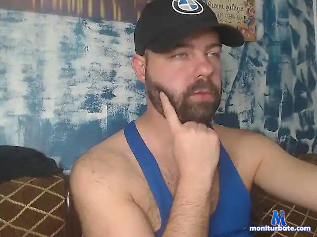 HotDaddyForYou bongacams performer male