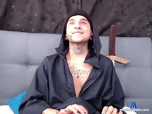 VarickStorm bongacams performer male