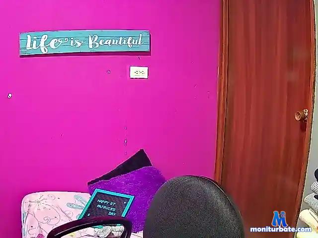 Lucy-Hot-show bongacams performer female