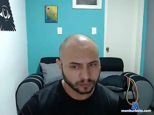 JHONNFRRE31 bongacams performer male