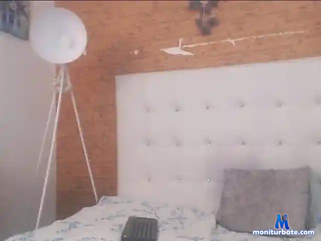 ANDREW-STRON bongacams performer male