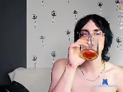 ispitinurhole bongacams live cam performer profile