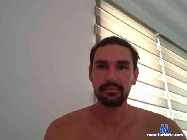 alexandercros bongacams performer male
