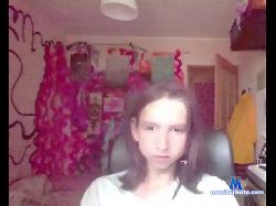hellokira12 bongacams live cam performer profile