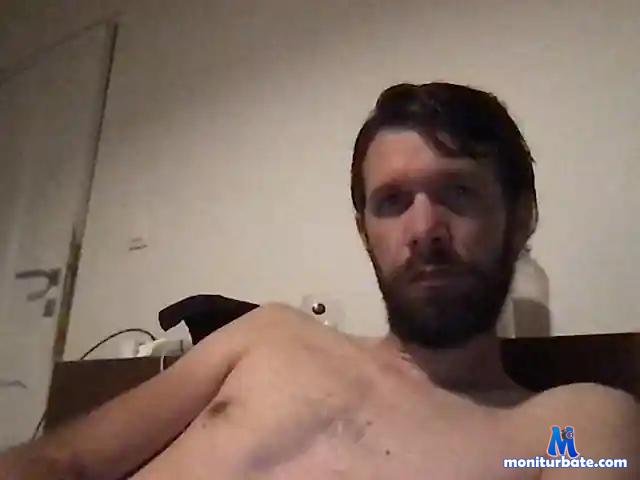 white-mystery bongacams performer male