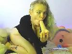 CrystalWhite bongacams livecam show performer room profile