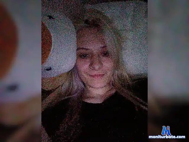 nikalins bongacams performer female