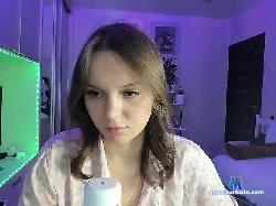 Mad-Maddy bongacams live cam performer profile