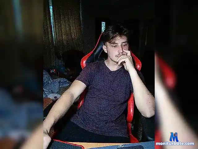 SunTsuSan bongacams performer male