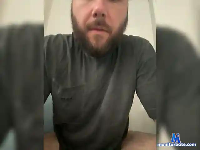 MrBeard bongacams performer male