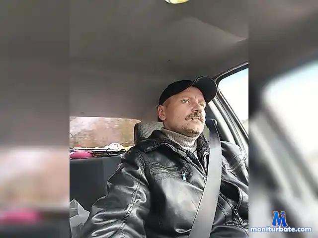 KPACAB4IKk2 bongacams performer male