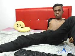 AaronQwuith bongacams live cam performer profile