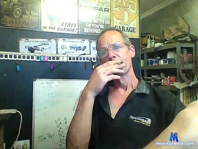 austinlancer bongacams performer male
