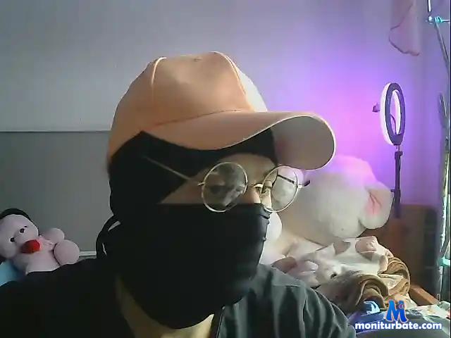 Casper-23 bongacams performer male