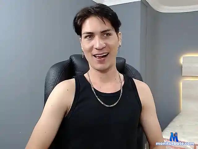 SteveHumps bongacams performer male