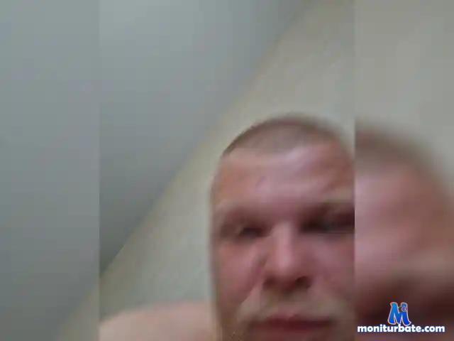 Scoobee-doo bongacams performer male