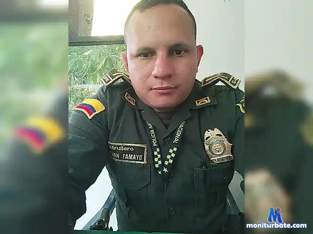 Mipoliceman16 bongacams performer male