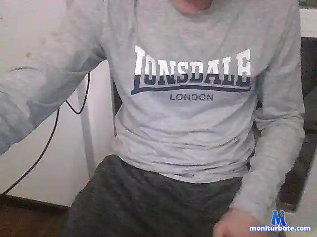 kinguscan bongacams performer male