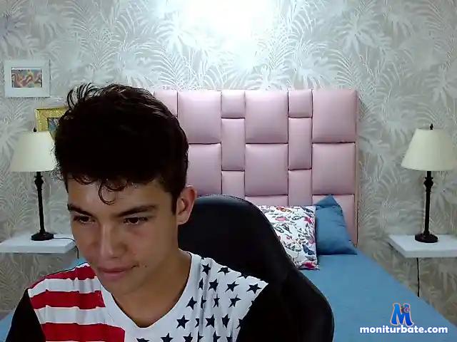 JakeWrubel bongacams performer male