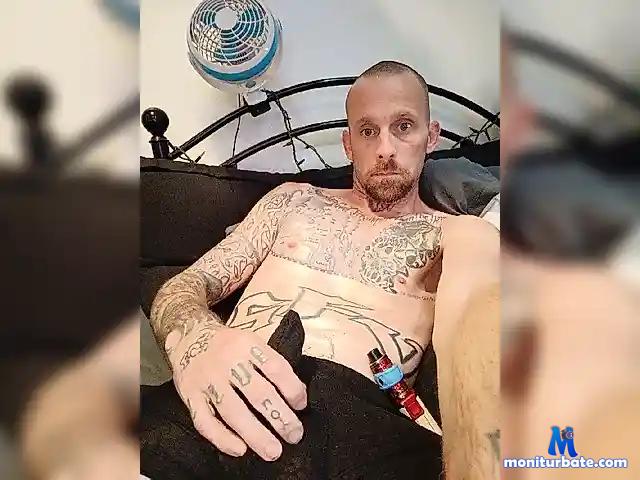 Horndawg82 bongacams performer male