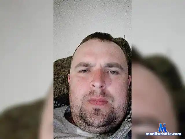WindCarlos bongacams performer male
