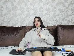 SarraVieru bongacams live cam performer profile