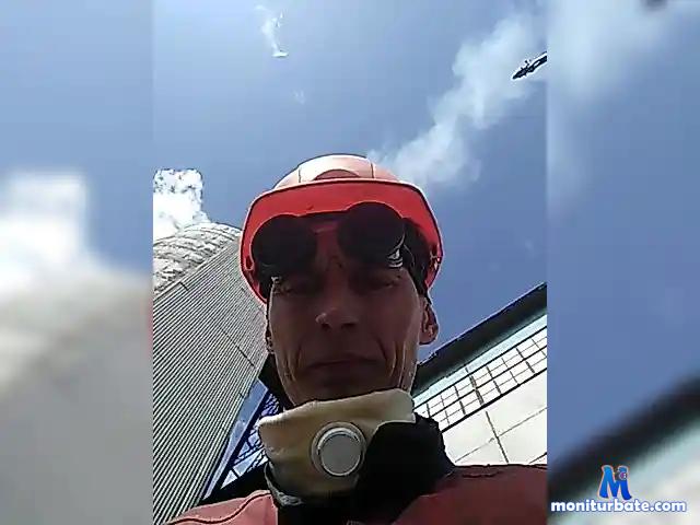 Avas369 bongacams performer male