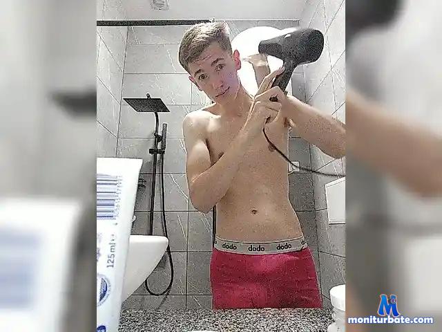 Lonely-Boy-- bongacams performer male